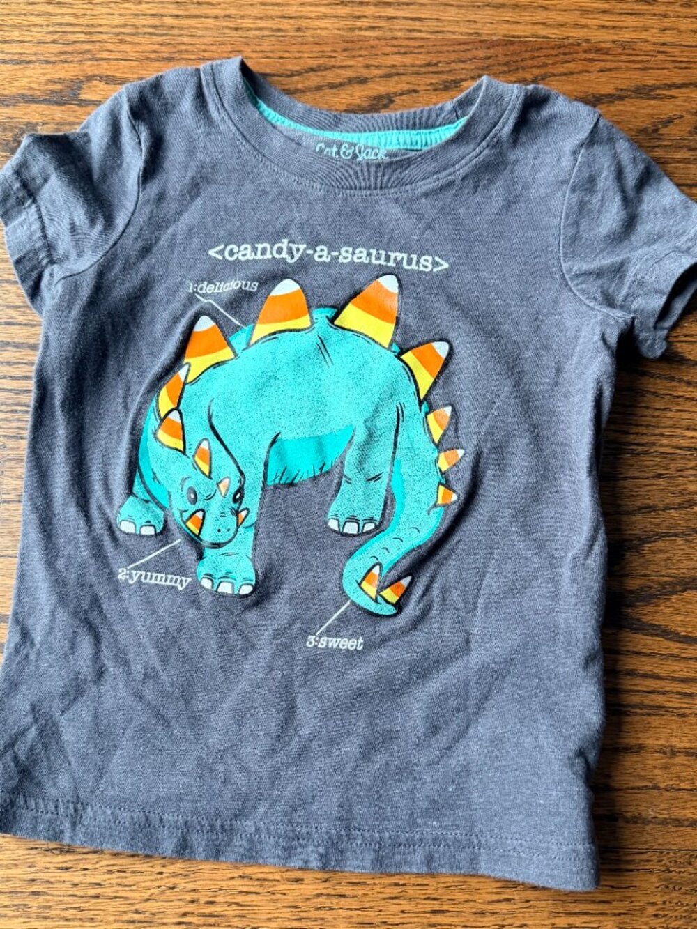 🍭6/$30 Cat & Jack dinosaur candy Halloween short sleeve shirt - 2T